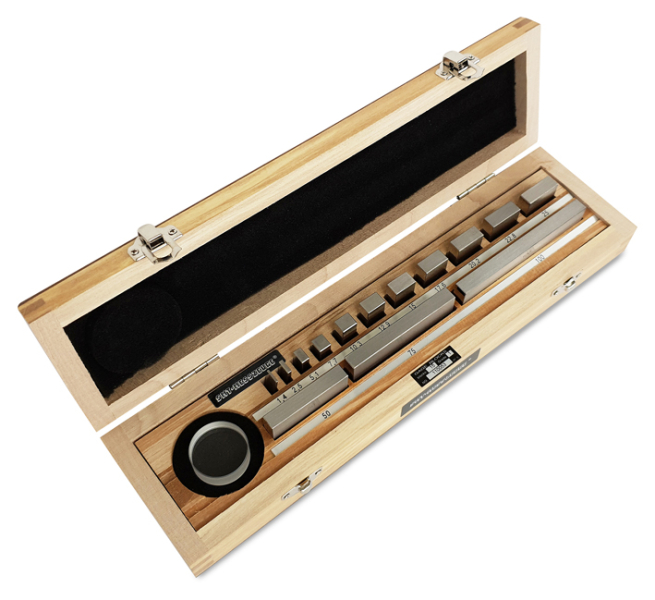 SMT-MESSZEUGE Artikel-Nr. 988.101 Endmass-Prüfsatz für Mikrometer mit Messbereich 0-100 mm, 15-teilig, Güte 1, mit Planglas Ø 30 mm